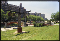 Brush Creek Pedestrian Bridge