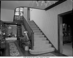 Mounter, Joseph T. Residence, Entrance Hall