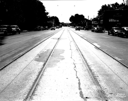 Broadway Boulevard from Valentine Road