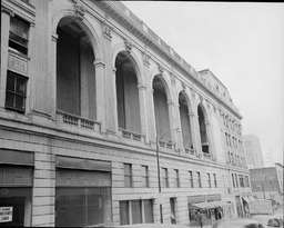 Loew's Midland Theater, Exterior