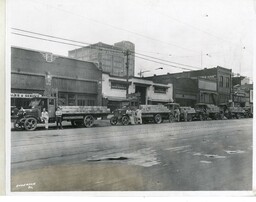 Israel Motor Transfer Trucks Loaded with Haydite Concrete