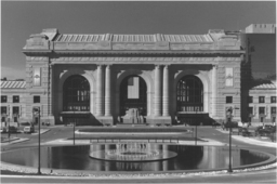 Henry Wollman Bloch Fountain at Union Station