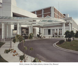 Children's Mercy Hospital Entrance