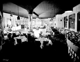 Southern Mansion Restaurant Interior