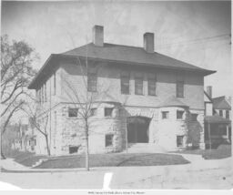 Allen (Westport) Library