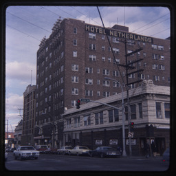 39th and Main Streets