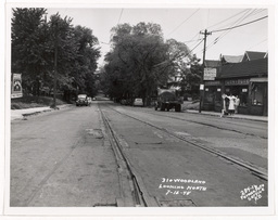 31st and Woodland Looking North