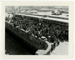 Union Station Tour Crowd