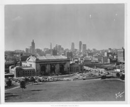 Union Station and Downtown Kansas City Skyline