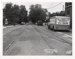 31st and Woodland Looking North