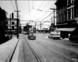 8th Street from Grand Avenue