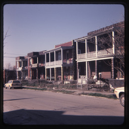 3030-3044 Walnut