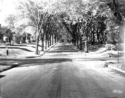 Bales Avenue north from 28th Street