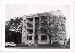 Unidentified Apartment Building on Linwood Boulevard