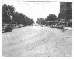 Broadway Looking South from Linwood