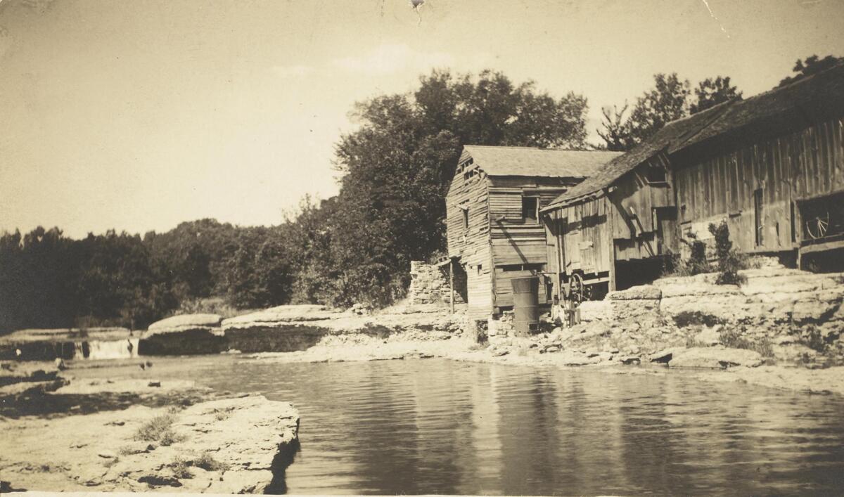 Postcard of Watts Mill