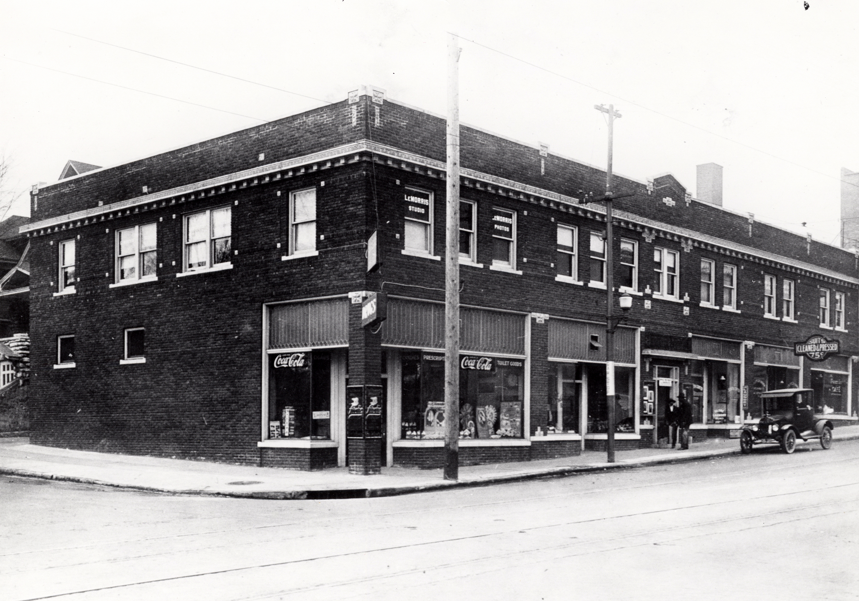 The McConahay Building, once the home of Laugh-O-gram Films, ca. 1925. LaBudde Special Collections, UMKC University Libraries