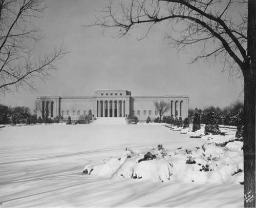 Nelson-Atkins museum in the snow