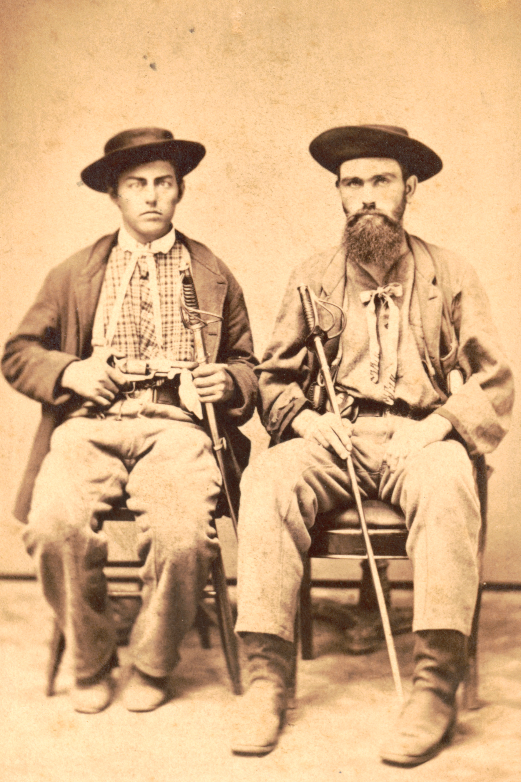 Two Missouri border ruffians displaying their weapons. LIBRARY OF CONGRESS