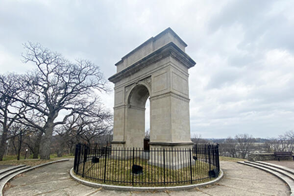 What is the history of the Rosedale Memorial Arch? What’s Your KCQ? investigates